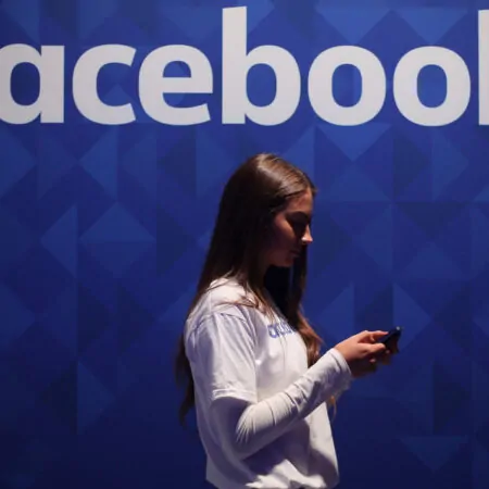 Принесут ли акции Facebook прибыль?