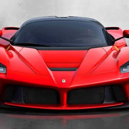 Стоит ли покупать акции Ferrari? Аналитика и прогнозы
