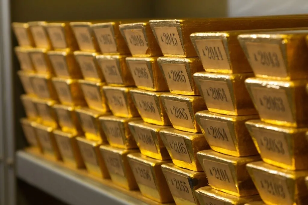 Для чего нужны золотовалютные резервы мира?