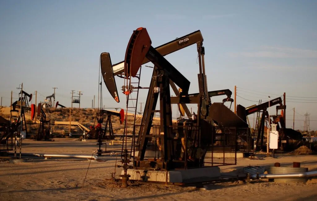Факторы, влияющие сейчас на нефть
